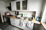 moderne 3 Zi. DG (2. OG) Wohnung mit Balkon und KFZ-Stellplatz - Etagenwohnung Uehlfeld | Angebot:26704502