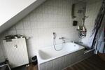 moderne 3 Zi. DG (2. OG) Wohnung mit Balkon und KFZ-Stellplatz - Etagenwohnung Uehlfeld | Angebot:26704502