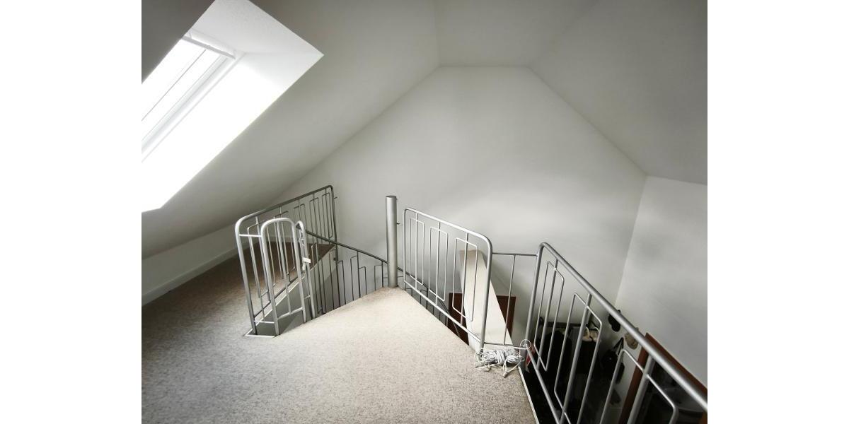 Ausgebauter Spitzboden - Vorraum Bild 2