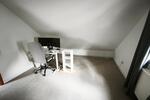 moderne 3 Zi. DG (2. OG) Wohnung mit Balkon und KFZ-Stellplatz - Etagenwohnung Uehlfeld | Angebot:26704502