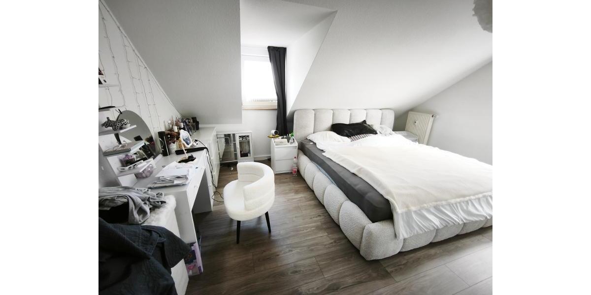 Schlafzimmer Bild 1