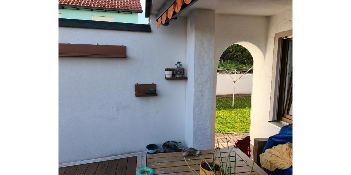 Terrasse mit Zugang zum Garten Bild 2