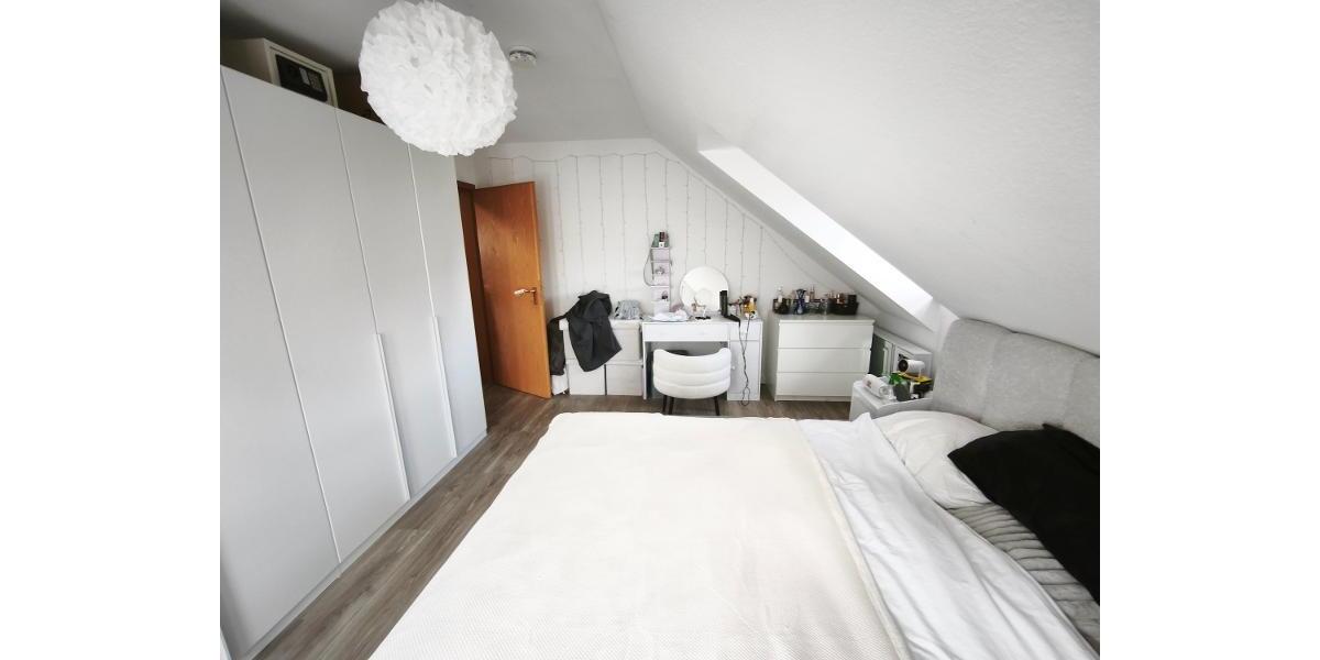 Schlafzimmer Bild 4