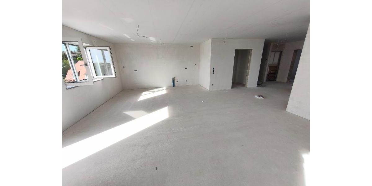 Wohnen / Essen / Küche mit Zugang zum Balkon Bild 6